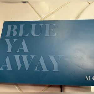 Morphe 18a Blue Ya Away Eyeshadow Palette